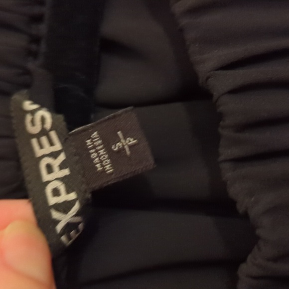 Express Off the Shoulder Top - Picture 4 of 5